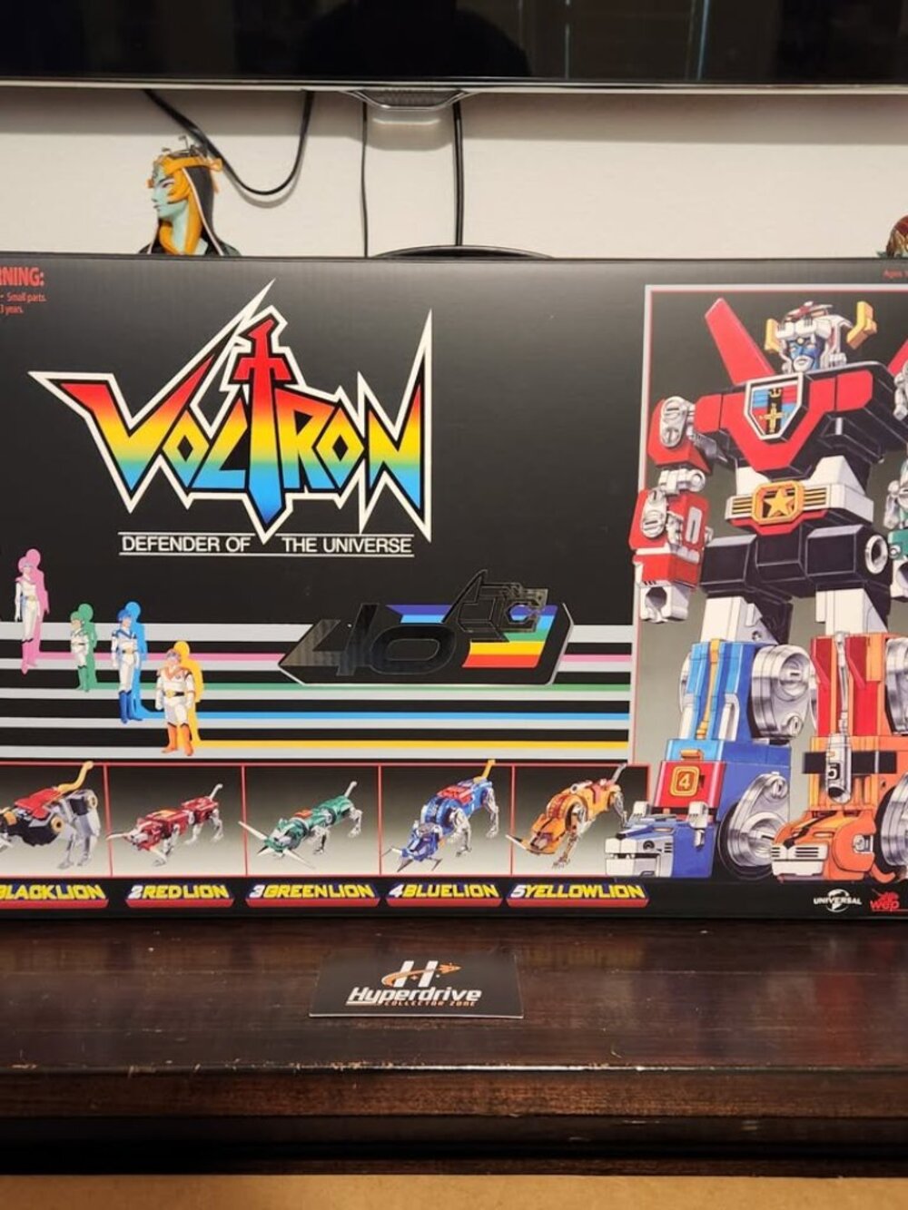 Voltron 40th Anniversary Die-cast Set with Light-Up Sound Base